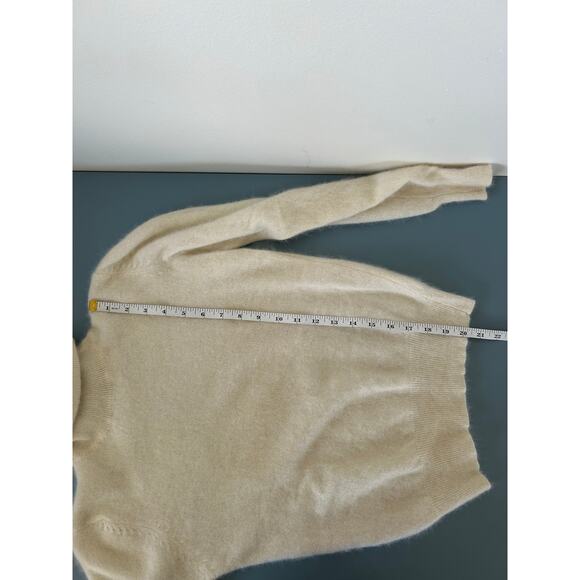Jordache vintage womens sweater size M cream white turtleneck - Picture 6 of 6